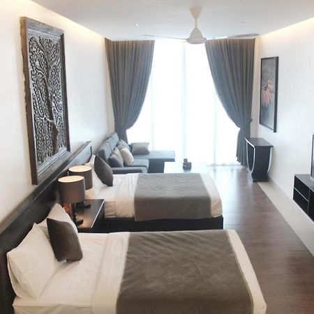 Blue Crystal Boutique Hotel พนมเปญ ภายนอก รูปภาพ
